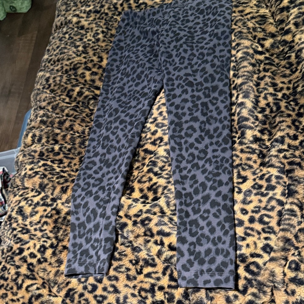 Old navy size small leggings